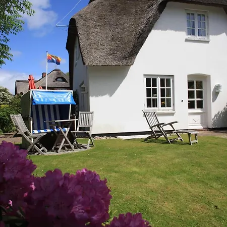 Coquette-im-haus-kapitaen-groot * Keitum